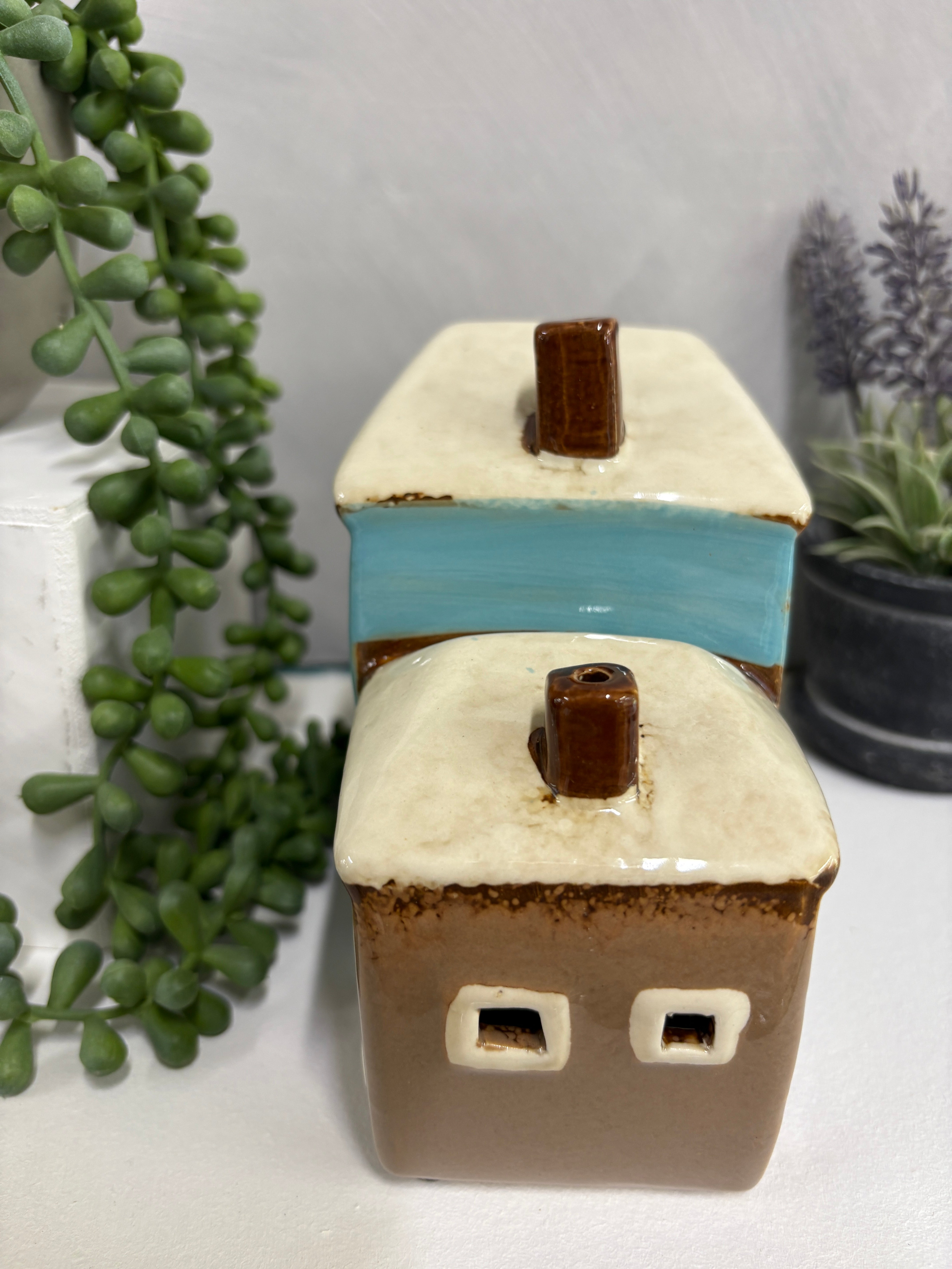 Village Pottery 3 Garden Houses